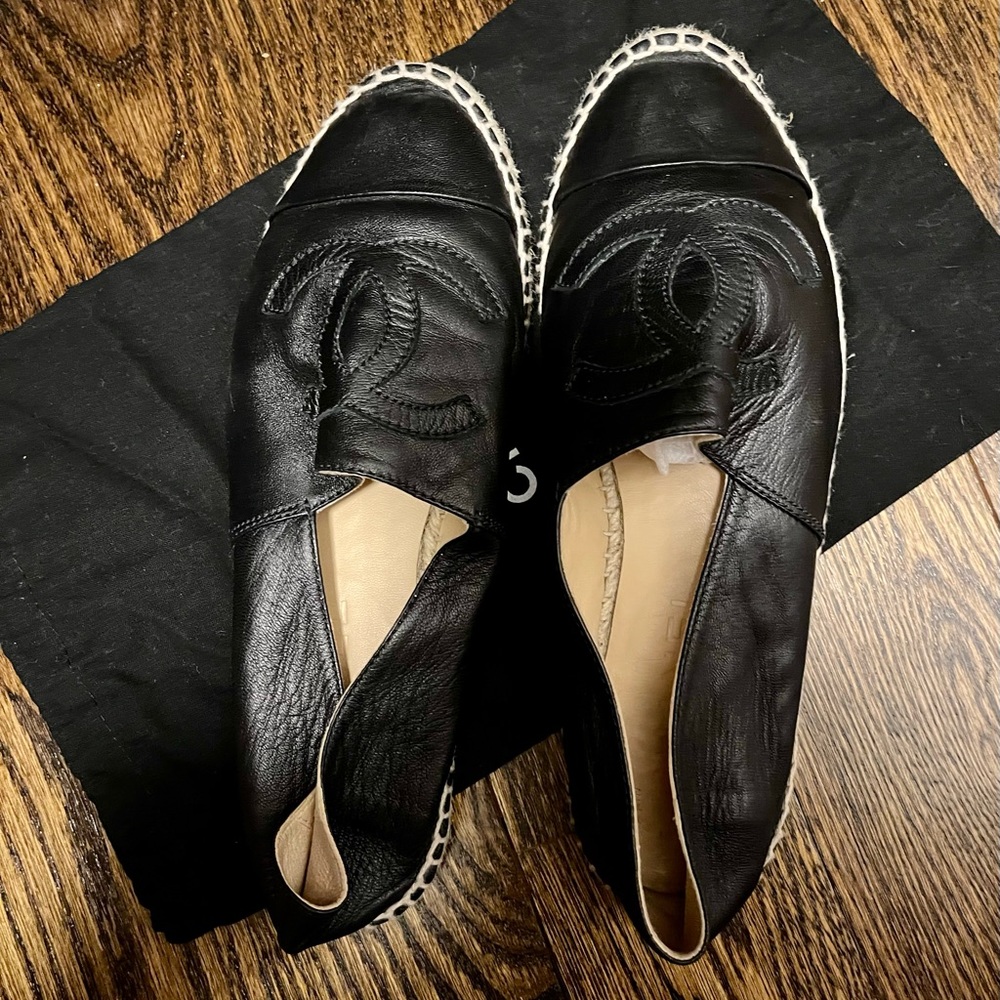 CHANEL Espadrilles